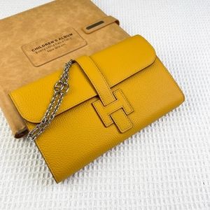 Meet your Posher, Crey